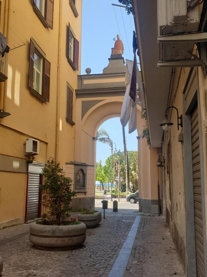 La Residenza Della Fenice カステッランマーレ・ディ・スタービア エクステリア 写真